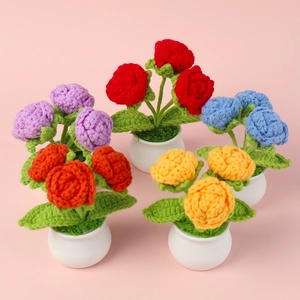 Handmade Crochet Rose Potted Plant Artificial Knitted Flowers Mini Desktop Ornament For Home Office Car Decoration Gift