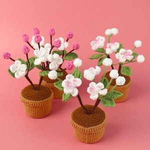 Plante en Pot de Fleur de Cerisier Crochetée à la Main Fleur en Fil Tricoté Ornement de Bureau Cadeau d'Anniversaire Femme