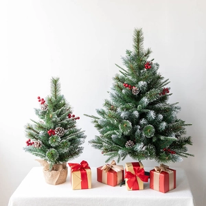 Snow Flocked Artificial Christmas Tree With Red Berries Pinecones PE PVC Desktop Xmas Tree For Home Office Holiday Decor