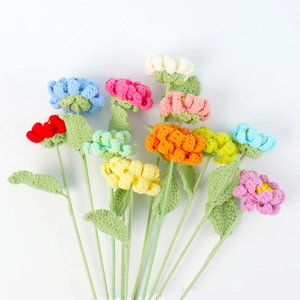 Bouquet de fleurs de gerbera en crochet fait main pour la décoration intérieure