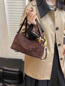 Borsa a cilindro retrò in pelle scamosciata marrone scuro con catena dorata e tracolla