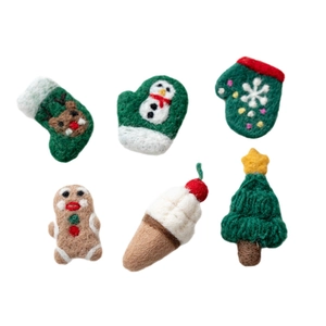 6-teiliges Set aus Wollfilz-Weihnachtsanhängern mit Weihnachtsmann-, Schneemann- und Baumformen