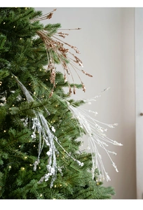 Funkelnde Weihnachtsbaum-Zweige mit Glitzer und Pailletten für festliche Dekoration