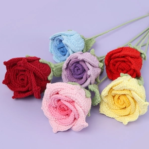Handmade Crochet Rose Flowers Yarn Knitted Artificial Everlasting Floral Stems For Valentine Day Birthday Home Table Decor