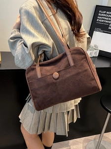 Sac fourre-tout rétro marron givré avec poche extérieure et boucle ronde