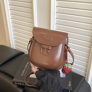 Borsa a Tracolla Piccola Quadrata Vintage da Donna in Pelle PU Borsa per Cellulare Con Ciondolo a Fragola Moda Messenger