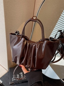 French Style Pleated Cloud Bucket Bag Shiny PU Leather Handheld Crossbody Bag For Women Fashion Solid Color Daily Commute Bag