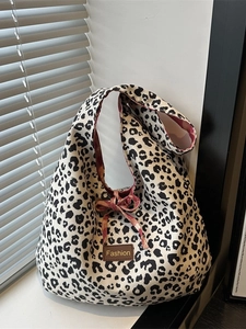 Borsa Tote In Tela Con Stampa Leopardata Grande Capacità Borsa A Spalla Hobo Con Fiocco Vintage Casual Per Donna