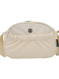 Retro cream white canvas crossbody bag with metal FASHION buckle and adjustable strap