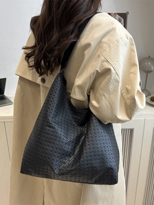 Classic black woven hobo tote bag for women, stylish minimalist shoulder bag for office work
