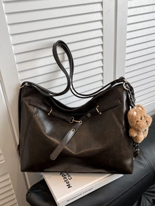 Women Retro Maillard Tote Bag PU Leather Large Capacity Shoulder Handbag With Plush Bear Charm Minimalist Casual Fashion