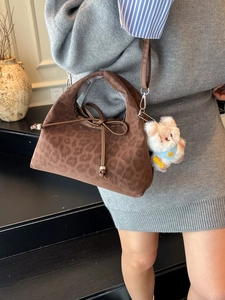 Sac fourre-tout léopard rétro avec cordon de serrage et charmant ours en peluche automne