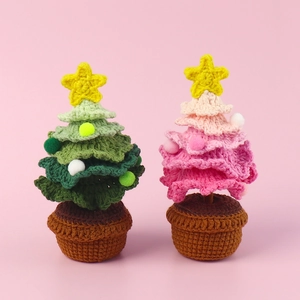 Handmade Crochet Christmas Tree Mini Potted Plant Yarn Desktop Ornament With Star For Home Decoration Xmas Gift
