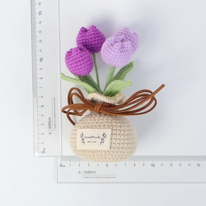 Handmade crochet tulip flower pot in purple tones, measuring 13cm in height and 7cm in width