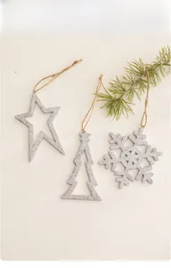 Lot de suspensions de Noël argentées scintillantes avec étoile, sapin et flocon