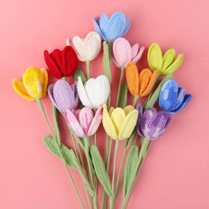 Handgefertigter Häkel Tulpenblütenstiel Gestrickte Künstliche Tulpenblume Für Heimdekoration Geburtstag Geschenk Für Damen Lehrer