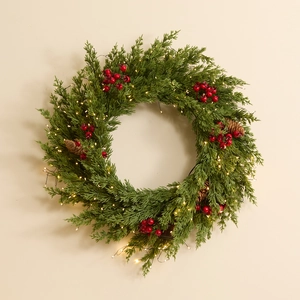 Couronne de Noël en PE avec aiguilles vertes, baies rouges, pommes de pin et LED