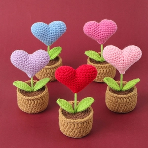 Handgefertigte Gehäkelte Herz Topfpflanze Garn Gestrickte Ornament Für Haus Büro Auto Dekor Süße Valentinstag Geschenk Damen