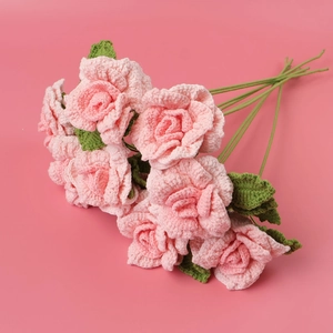 Handgefertigte Gestrickte Häkelrose Blume Künstlicher Garnstrauß Für Haus Vasendekoration Valentinstagsgeschenk Rosa Blau
