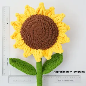 Detailed size measurement of a handmade crochet sunflower with dimensions and weight info