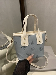 Französischer Stil Schmetterling Geprägte Mini Beuteltasche Kunstleder Tote Handtasche Mit Hundeanhänger Umhängetasche Für Damen