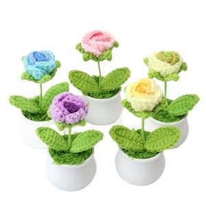 Handmade crochet rose mini potted plants in five colors for car and desk decoration