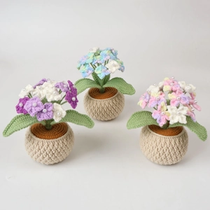 Handmade crochet hydrangea potted plants with faux pearls for home desk decoration