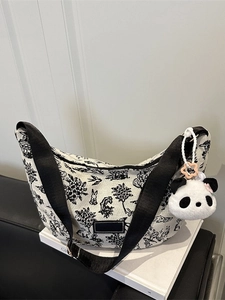 New Chinese Style Canvas Shoulder Bag Large Capacity Crossbody Bag For Women Bag And Panda Charm Landscape Print Hobo Bag