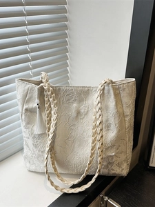 Women Embroidered Butterfly Tote Bag Large Capacity Jacquard Fabric Bag With Tassel Woven Handle For School Daily Use