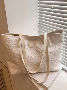 Large Capacity Woven Synthetic Leather Tote Bag For Women Simple Casual Shoulder Bag For Commuting Daily Fashion Use
