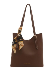 Borsa tote minimalista in pelle marrone scuro con sciarpa di moda e fibbia in metallo oro