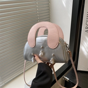 Metallic Silver Crossbody Bag PU Leather Shell Shape Contrast Handle Artificial Pearl Charms Fashion Bags For Women