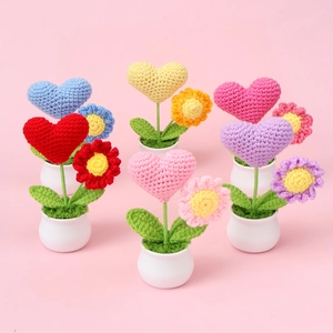 Pianta In Vaso Di Fiori All'Uncinetto Fatta A Mano Cuore Margherita In Maglia Decorazione Da Scrivania Regalo