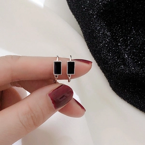 Minimalist s925 silver heart hoop earrings with black rectangular inlay for women