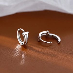Polished S925 silver double-layer geometric hoop earrings with T-shaped minimalist design