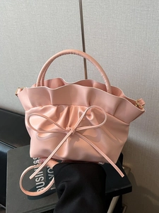 Pleated Shoulder Crossbody Bag PU Leather Sweet Bow Decor Cloud Shape Tote For Women Daily Casual Style