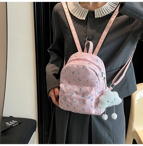 Mini sac à dos rose à motif floral avec pendentif en peluche nuage blanc mignon