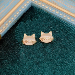 Cute kitten stud earrings with cat eye stone and cubic zirconia in gold metal