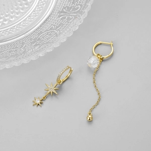 Gold asymmetric star earrings with micro-inlaid zircon and elegant long fringe chain