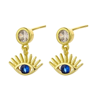 Boucles d'oreilles Evil Eye dorées avec pierre bleue et détails en zircon