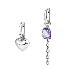 Boucles d'oreilles asymétriques en argent avec pendentif cœur et cristal violet à chaîne
