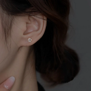 Exquisite S925 sterling silver rose flower stud earrings for women with hollow petal design