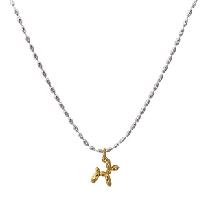 Collier minimaliste en perles d'argent S925 avec un pendentif chien ballon doré chic