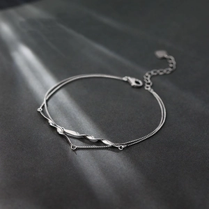 Minimalist S925 silver double-layer Mobius bracelet with box chain and heart charm
