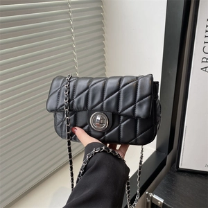 Women Fashion PU Leather Diamond Quilted Chain Crossbody Bag Small Square Shoulder Bag With Metal Turn Lock For Daily Dating