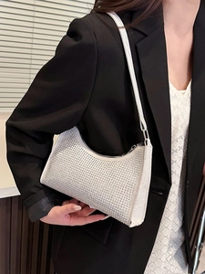 Schicke silberne Strass-Hobo-Tasche mit Lederriemen für einen trendigen Sommer-Look