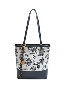 Retro canvas tote bag with Chinese ink landscape print and black leather straps