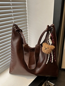 Damen Vintage PU Leder Tote Tasche Große Kapazität Hobo Schultertasche Pendler Handtasche Mit Plüsch Bär Anhänger Schal Deko
