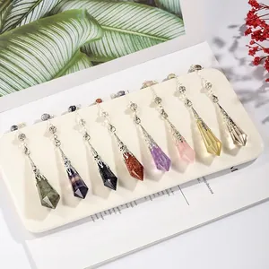 Set van 8 natuurlijke kristallen pendelkettingen met vintage metalen kappen en kettingen