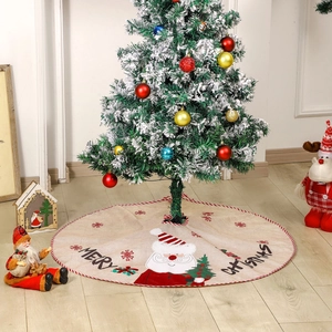 Runder beige Weihnachtsbaumrock mit Weihnachtsmann-Prints und Schriftzug Deko